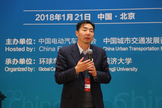 1516521522812040747.jpg 峰會8-榮文偉-上海國際汽車城(集團)有限公司董事長兼總經(jīng)理 (2).jpg