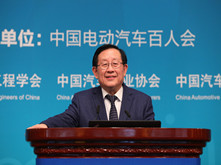 科學(xué)技術(shù)部部長(zhǎng)萬(wàn)鋼：2018年新能源車(chē)100萬(wàn)銷(xiāo)量預(yù)期樂(lè)觀(guān) 加快燃料電池產(chǎn)業(yè)化