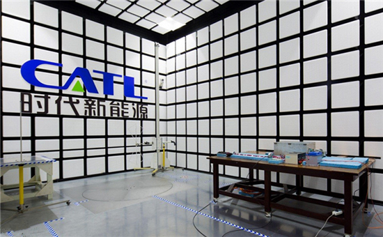 巨頭轉(zhuǎn)身 寧德時代的"時代"能走多遠？