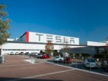 電池日召開時間或?qū)⒚骼?市場猜測眾說紛紜 干電極、預(yù)鋰化等技術(shù)受關(guān)注