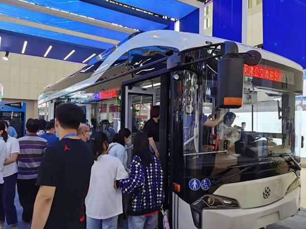 氫氫的我來了 小馬“氫氫”展現智能制造的全新力量